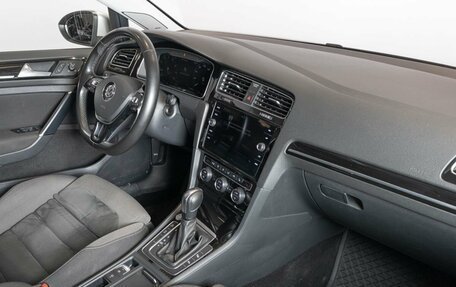 Volkswagen Golf VII, 2019 год, 1 799 000 рублей, 7 фотография