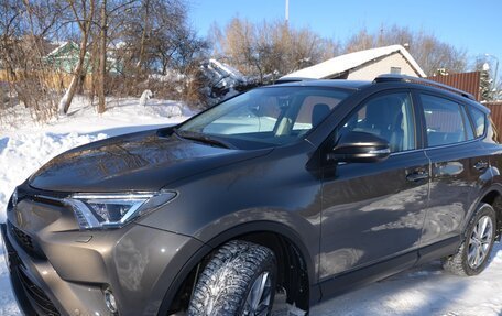 Toyota RAV4, 2017 год, 3 535 000 рублей, 6 фотография