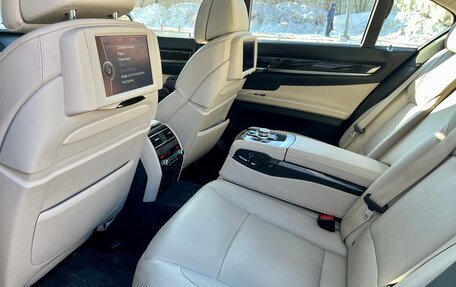 BMW 7 серия, 2011 год, 2 390 000 рублей, 14 фотография