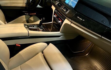 BMW 7 серия, 2011 год, 2 390 000 рублей, 17 фотография