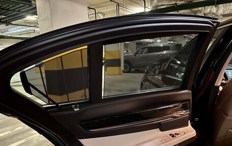 BMW 7 серия, 2011 год, 2 390 000 рублей, 26 фотография