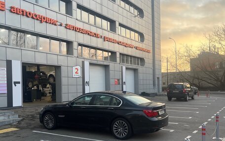 BMW 7 серия, 2011 год, 2 390 000 рублей, 40 фотография