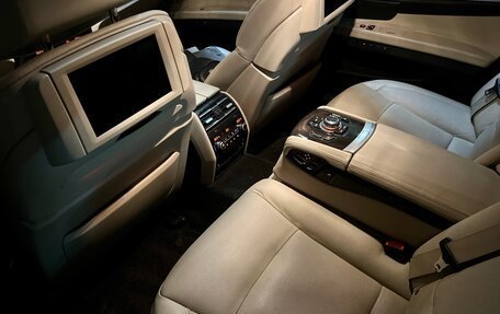 BMW 7 серия, 2011 год, 2 390 000 рублей, 32 фотография