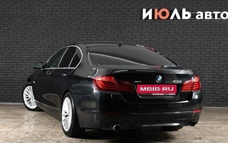 BMW 5 серия, 2011 год, 1 735 000 рублей, 6 фотография