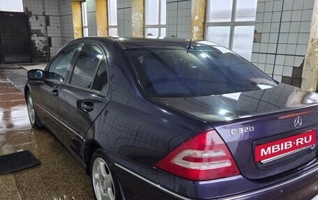 Mercedes-Benz C-Класс, 2000 год, 550 000 рублей, 4 фотография