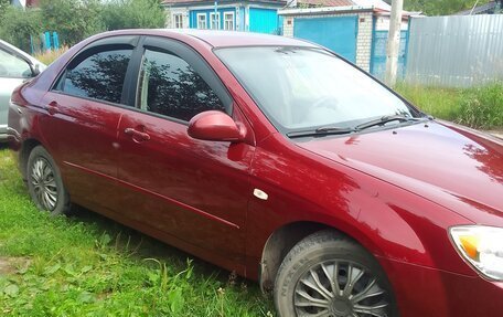 KIA Cerato I, 2004 год, 350 000 рублей, 3 фотография