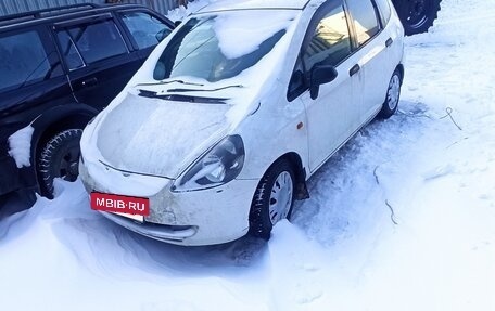 Honda Fit III, 2002 год, 333 000 рублей, 2 фотография