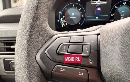 Volkswagen Transporter, 2025 год, 3 600 000 рублей, 10 фотография