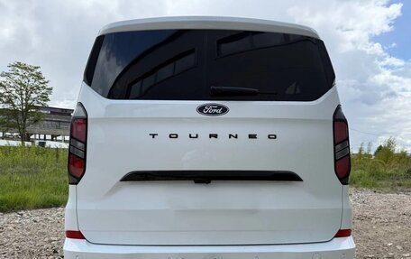 Ford Tourneo Custom, 2024 год, 5 400 000 рублей, 4 фотография