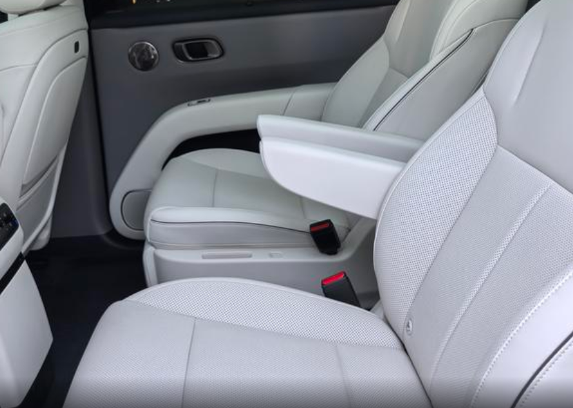 Li ONE, 2025 год, 9 150 000 рублей, 6 фотография