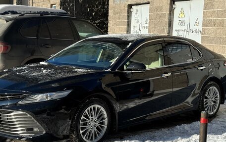 Toyota Camry, 2021 год, 3 650 000 рублей, 2 фотография