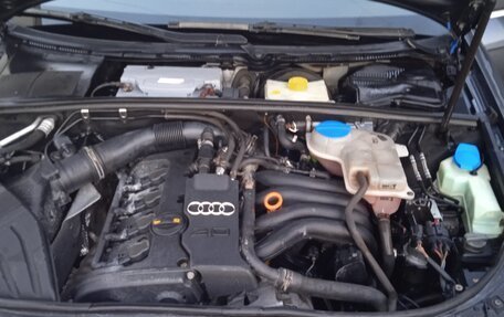 Audi A4, 2006 год, 720 000 рублей, 11 фотография