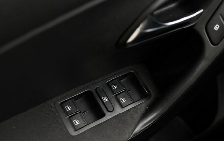 Volkswagen Polo VI (EU Market), 2017 год, 964 000 рублей, 13 фотография