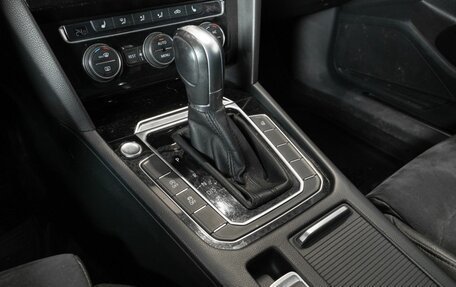 Volkswagen Passat B8 рестайлинг, 2017 год, 1 740 000 рублей, 6 фотография