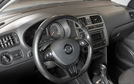 Volkswagen Polo VI (EU Market), 2019 год, 1 171 954 рублей, 5 фотография