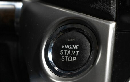 Toyota Land Cruiser 200, 2012 год, 3 638 898 рублей, 7 фотография