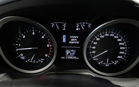 Toyota Land Cruiser 200, 2012 год, 3 638 898 рублей, 11 фотография