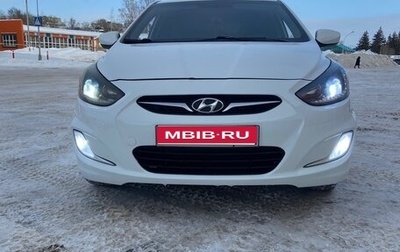 Hyundai Solaris II рестайлинг, 2013 год, 900 000 рублей, 1 фотография