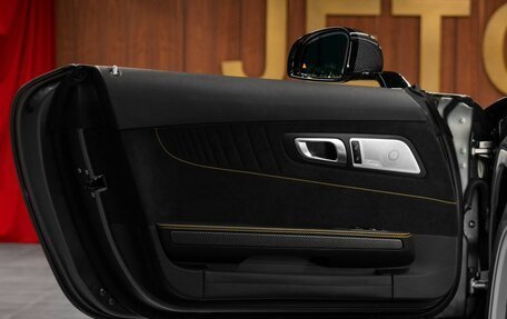 Mercedes-Benz AMG GT I рестайлинг, 2019 год, 35 000 000 рублей, 16 фотография