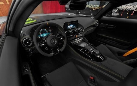 Mercedes-Benz AMG GT I рестайлинг, 2019 год, 35 000 000 рублей, 19 фотография