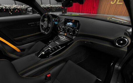 Mercedes-Benz AMG GT I рестайлинг, 2019 год, 35 000 000 рублей, 34 фотография