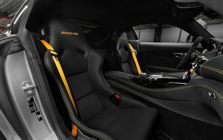 Mercedes-Benz AMG GT I рестайлинг, 2019 год, 35 000 000 рублей, 33 фотография