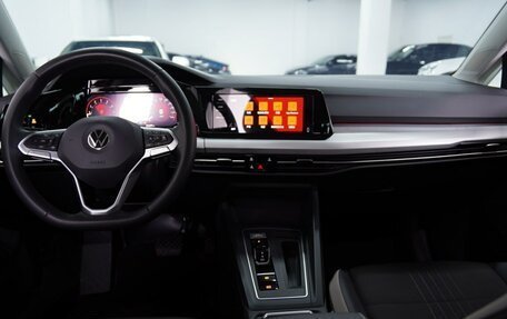 Volkswagen Golf VIII, 2022 год, 2 100 000 рублей, 8 фотография