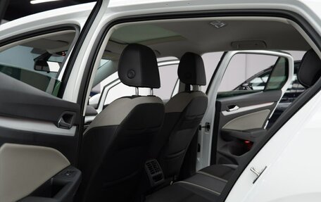 Volkswagen Golf VIII, 2022 год, 2 100 000 рублей, 13 фотография