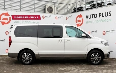Hyundai Grand Starex Grand Starex I рестайлинг 2, 2019 год, 3 349 000 рублей, 3 фотография