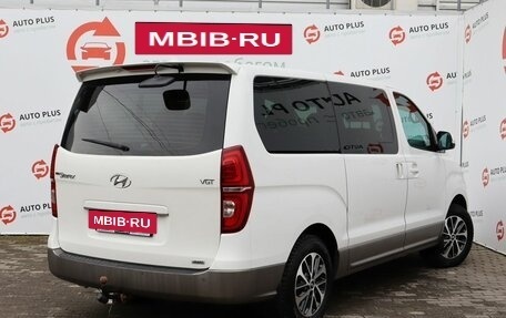 Hyundai Grand Starex Grand Starex I рестайлинг 2, 2019 год, 3 349 000 рублей, 2 фотография