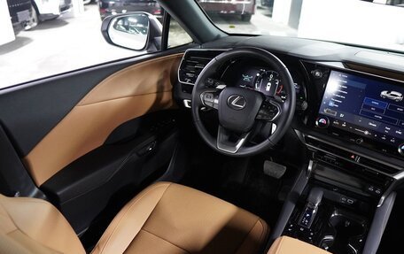 Lexus RX IV рестайлинг, 2025 год, 7 450 000 рублей, 24 фотография