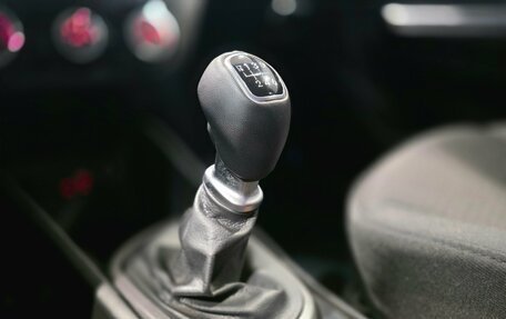 KIA Rio III рестайлинг, 2016 год, 939 000 рублей, 18 фотография