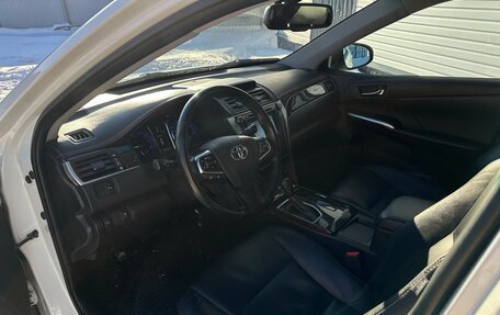 Toyota Camry, 2017 год, 2 370 000 рублей, 17 фотография