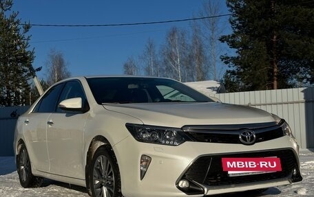 Toyota Camry, 2017 год, 2 370 000 рублей, 20 фотография