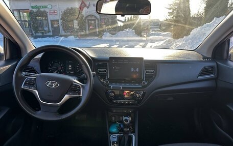 Hyundai Solaris II рестайлинг, 2020 год, 1 600 000 рублей, 16 фотография