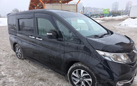 Honda Stepwgn IV, 2016 год, 2 100 000 рублей, 2 фотография