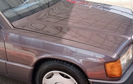 Mercedes-Benz 190 (W201), 1992 год, 650 000 рублей, 2 фотография