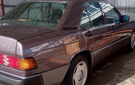 Mercedes-Benz 190 (W201), 1992 год, 650 000 рублей, 3 фотография