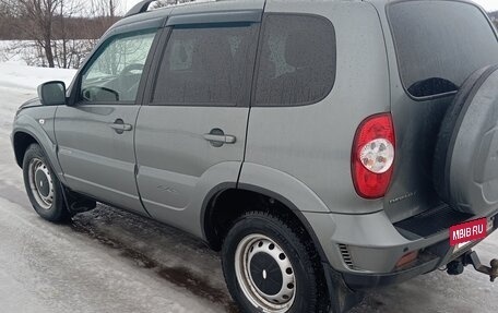 Chevrolet Niva I рестайлинг, 2018 год, 875 000 рублей, 7 фотография