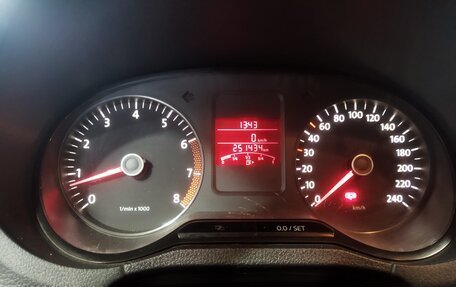 Volkswagen Polo VI (EU Market), 2010 год, 630 000 рублей, 6 фотография