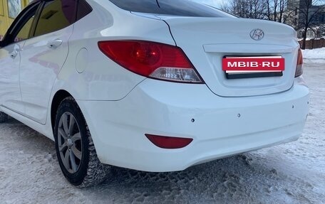 Hyundai Solaris II рестайлинг, 2013 год, 900 000 рублей, 4 фотография