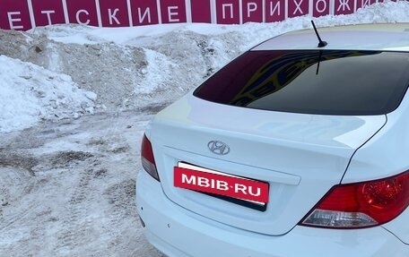 Hyundai Solaris II рестайлинг, 2013 год, 900 000 рублей, 6 фотография