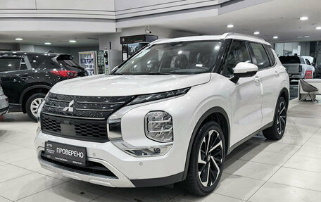 Mitsubishi Outlander, 2023 год, 3 949 000 рублей, 5 фотография