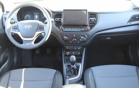 Hyundai Solaris II рестайлинг, 2021 год, 1 639 000 рублей, 11 фотография