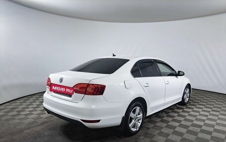 Volkswagen Jetta VI, 2012 год, 999 000 рублей, 5 фотография