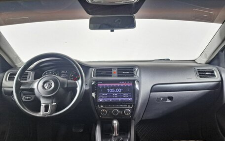 Volkswagen Jetta VI, 2012 год, 999 000 рублей, 14 фотография