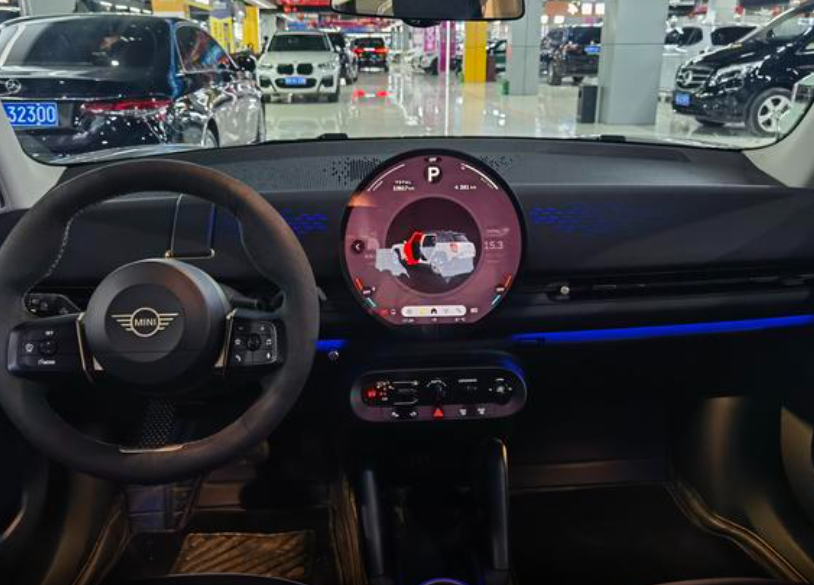 MINI John Cooper Works Paceman, 2024 год, 4 040 000 рублей, 6 фотография