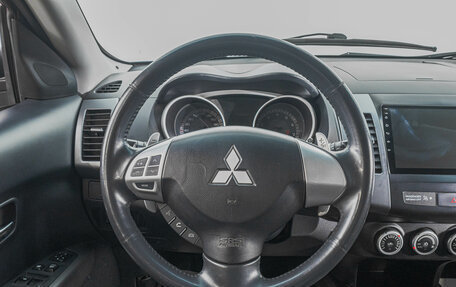 Mitsubishi Outlander III рестайлинг 3, 2007 год, 1 399 000 рублей, 15 фотография