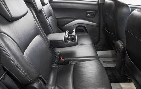 Mitsubishi Outlander III рестайлинг 3, 2007 год, 1 399 000 рублей, 28 фотография