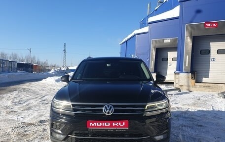 Volkswagen Tiguan II, 2018 год, 2 750 000 рублей, 1 фотография
